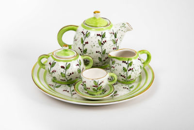 סט תה מיניאטורי, לנוי. סט מיניאטורי מתוק 
באריזתו המקורית, מ 1998 
עשוי Polystone Resin (דמוי 