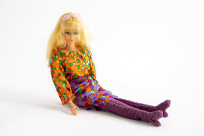 בובת ברבי מקורית, וינטג' משנות ה-70. Vintage Mod Barbie #3421 Bubble 'N Boots Fashion 1971
גובה 