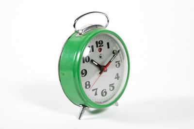 שעון מעורר מכאני ירוק. 10/5/13 ס"מ