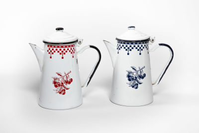 צמד כלי אמייל צרפתיים. שנות ה-60 
20/12/22 ס"מ