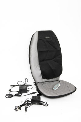 משענת מסאז' תקינה. גודל המשענת - 65/45 ס"מ 
גודל הכרית - 35/40 ס"מ