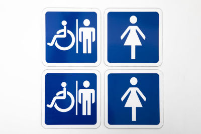 4 שלטי מתכת מוסדיים, לשירותים. 15/15 ס"מ