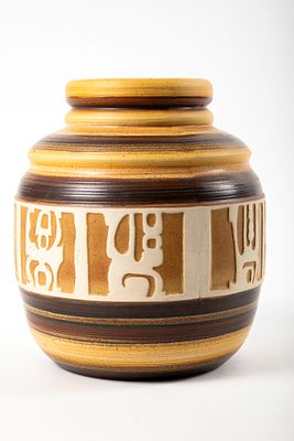 ברור חייל - אגרטל קרמיקה בעבודת יד, . מידות 20x25 ס"מ