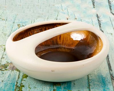 בית היוצר - כלי קרמיקה גדול עם ידית, . מידות 25x10 ס"מ