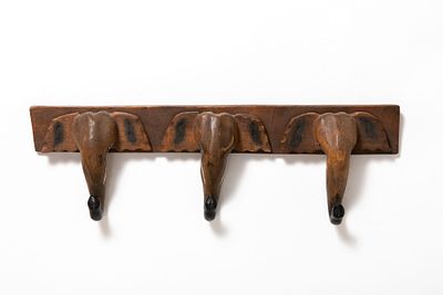 מתלה פילים מגולף מעץ, . רוחב 52 ס"מ