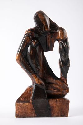 פסל עץ גושני, דמות מגולפת