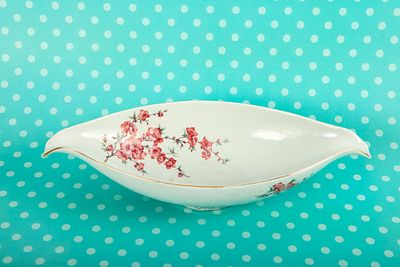 נעמן - סירת פורצלן גדולה, שנות ה-50. 36x8 ס"מ