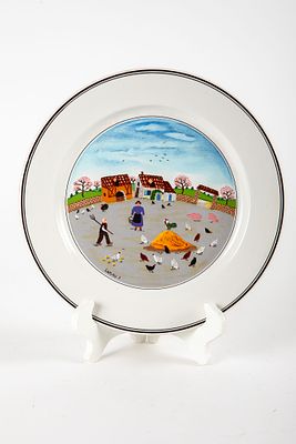 Villeroy & Boch לוכסמבורג - חצר כפרית Country Yard - צלחת מהסדרה הנאיבית. באיור G&eacute;rard Laplau 
קוטר 