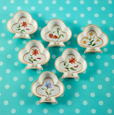 Porcelaines Avignon צרפת - 6 צלוחיות תלתן . אורך 7 ס"מ