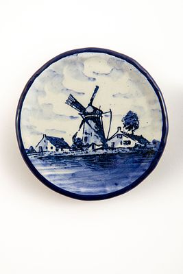 Delft הולנד - צלוחית קישוט דלפט טחנת רוח מצויירת ביד, . קוטר 10 ס"מ