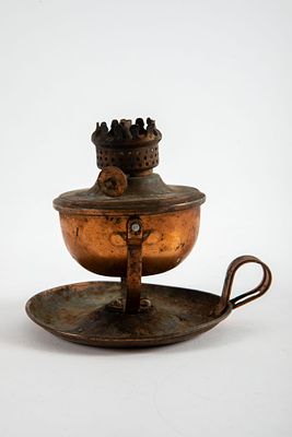 עששית מנחושת, . גובה 11 ס"מ