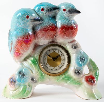 Jema הולנד - שעון ציפורים מכאני, עשוי פורצלן, . מנגנון תוצרת גרמניה, לא נבדק 
גובה 18 ס"מ