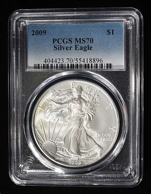 2009 AMERICAN SILVER EAGLE PCGS MS70. TOP RATED AUCTION HOUSE ESTIMATE $90 - $130.