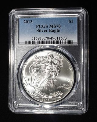 2013 AMERICAN SILVER EAGLE PCGS MS70. WEEKLY COIN & CURRENCY AUCTIONS ESTIMATE $90 - $130.