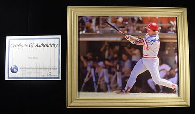 PETE ROSE SIGNED PHOTO 8X10 FRAMED W/COA. (ALL AUTOGRAPHED ITEMS SOLD AS IS. THERE ARE NO 