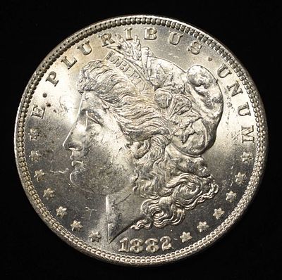 1882 MORGAN DOLLAR CH BU. WEEKLY COIN & CURRENCY AUCTIONS ESTIMATE $100 - $130.