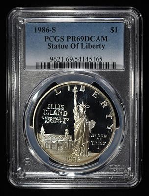 1986-S $1 COMMEM STATUE OF LIBERTY PCGS PR69 DCAM. WEEKLY COIN & CURRENCY AUCTIONS ESTIMATE $150 
