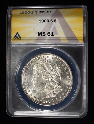 1900-S MORGAN DOLLAR ANACS MS61. LEADERS IN ON-LINE AUCTIONS ESTIMATE $400 - $450.