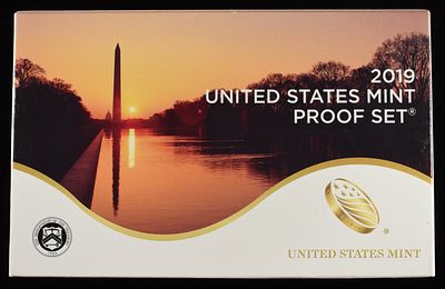 2019 PROOF SET. LEADERS IN ON-LINE AUCTIONS ESTIMATE $60 - $80.
