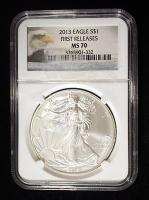 2013 AMERICAN SILVER EAGLE NGC MS70. WEEKLY COIN & CURRENCY AUCTIONS ESTIMATE $110 - $160.