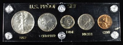1940 PROOF SET. WEEKLY COIN & CURRENCY AUCTIONS ESTIMATE $800 - $900.