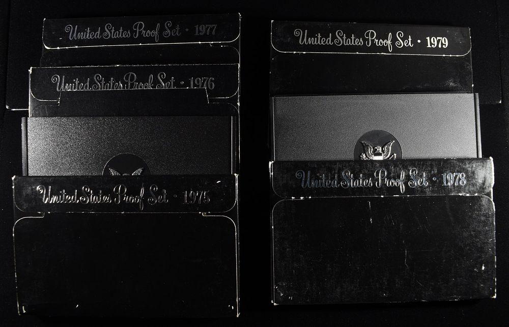 1976, 77, 79 & (2) 1975, 1978 PROOF SETS. WEEKLY COIN & CURRENCY AUCTIONS ESTIMATE $100 - $150.