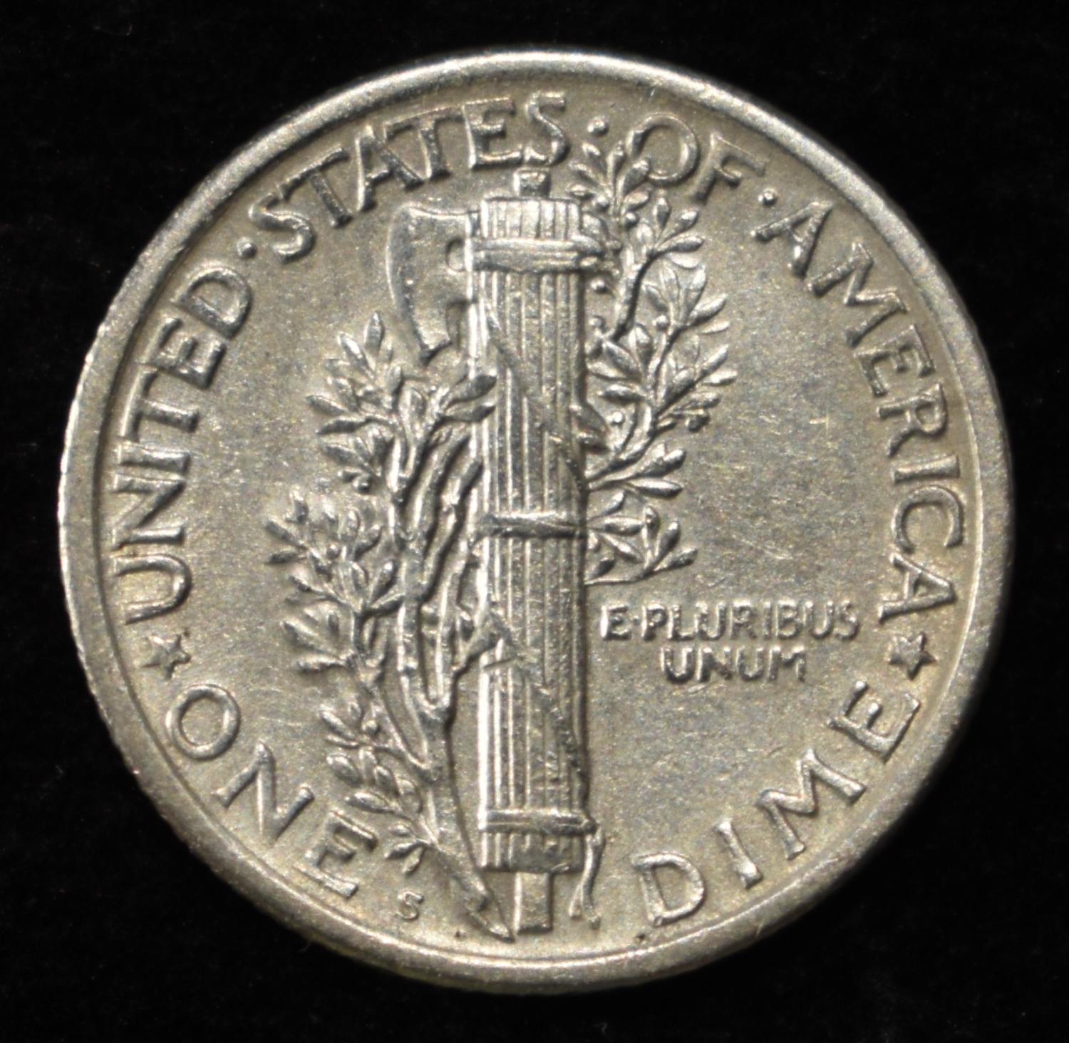 1923-S MERCURY DIME XF