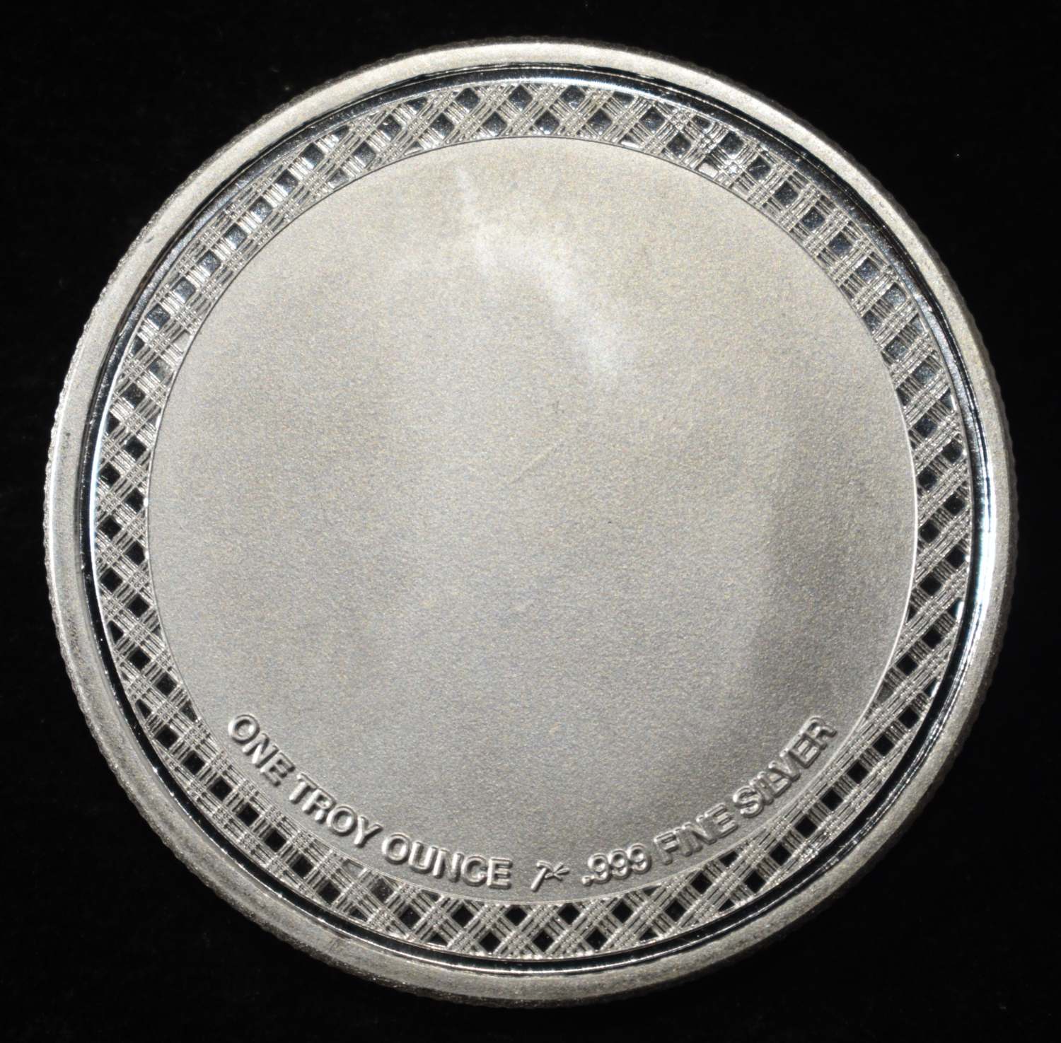 SOCCER 1 OZ .999 SILVER ROUND