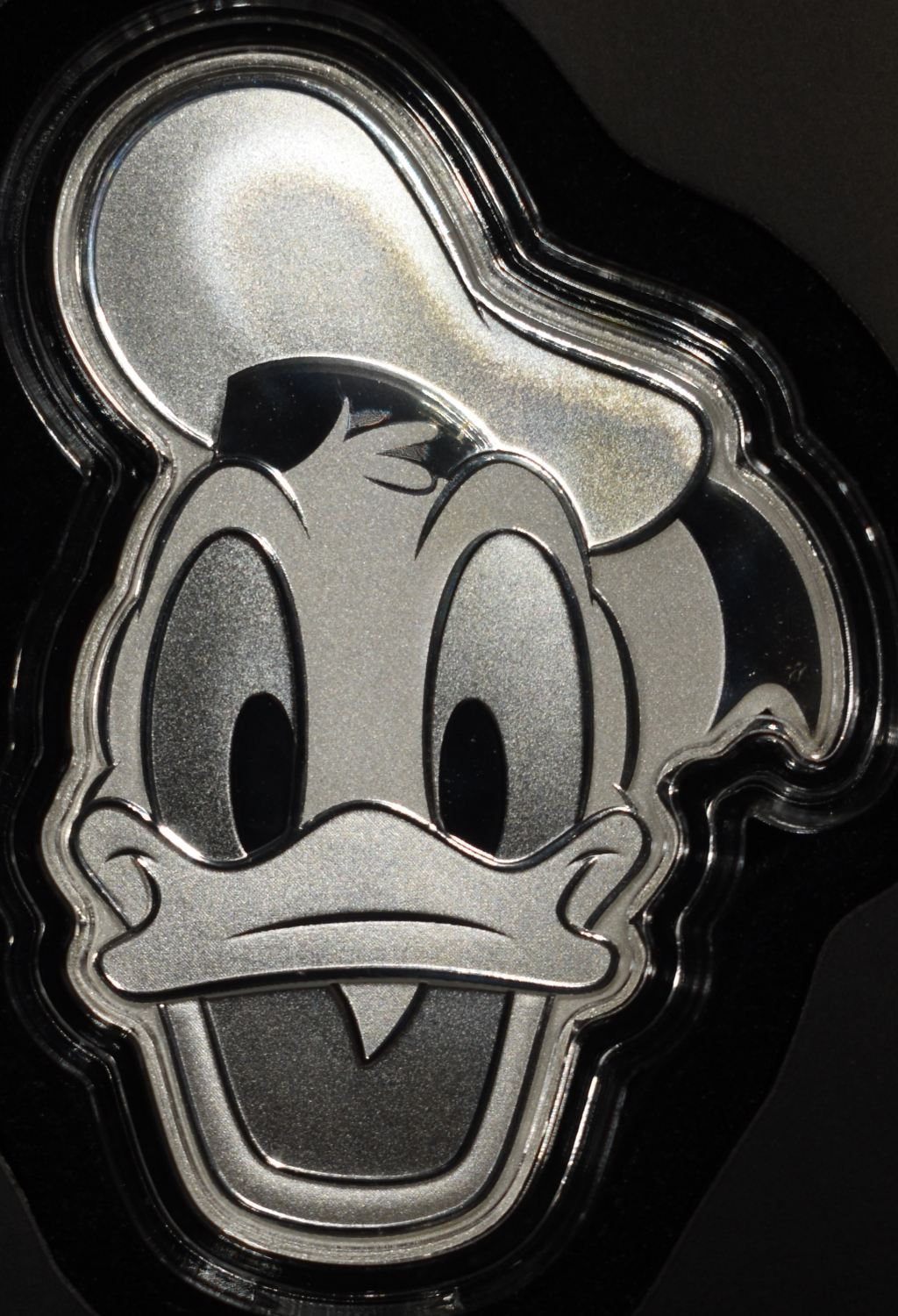 DONALD DUCK 1/2 OZ .999 SILVER