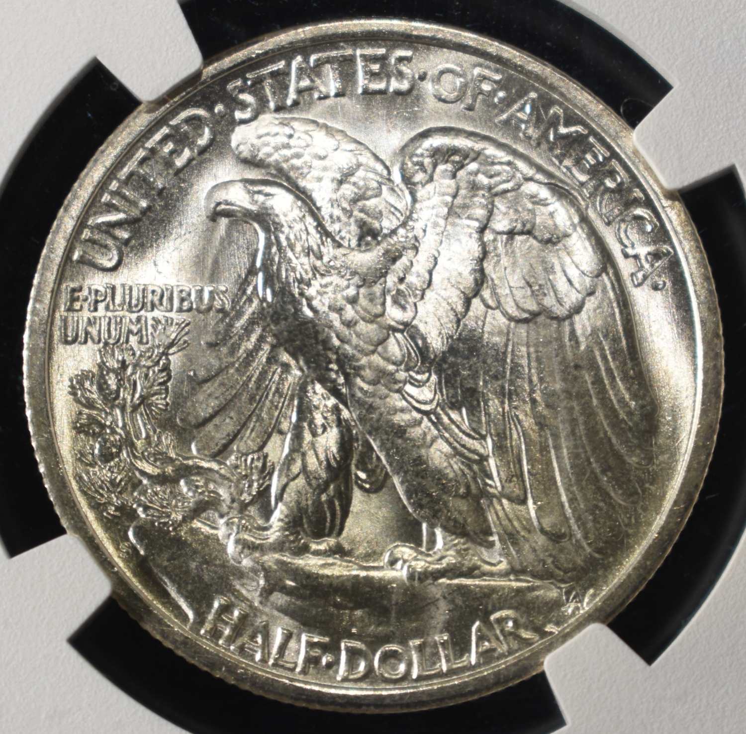 1946-S WALKING LIBERTY HALF DOLLAR NGC MS64