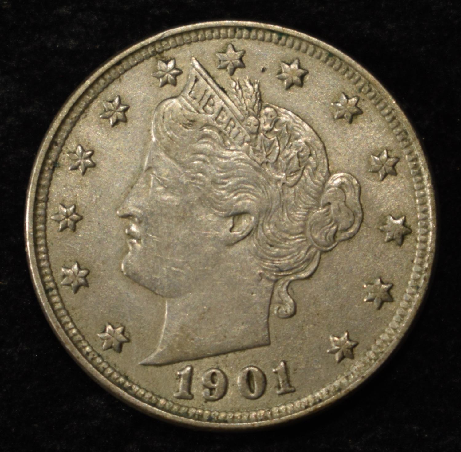 1901 'V' NICKEL AU/BU