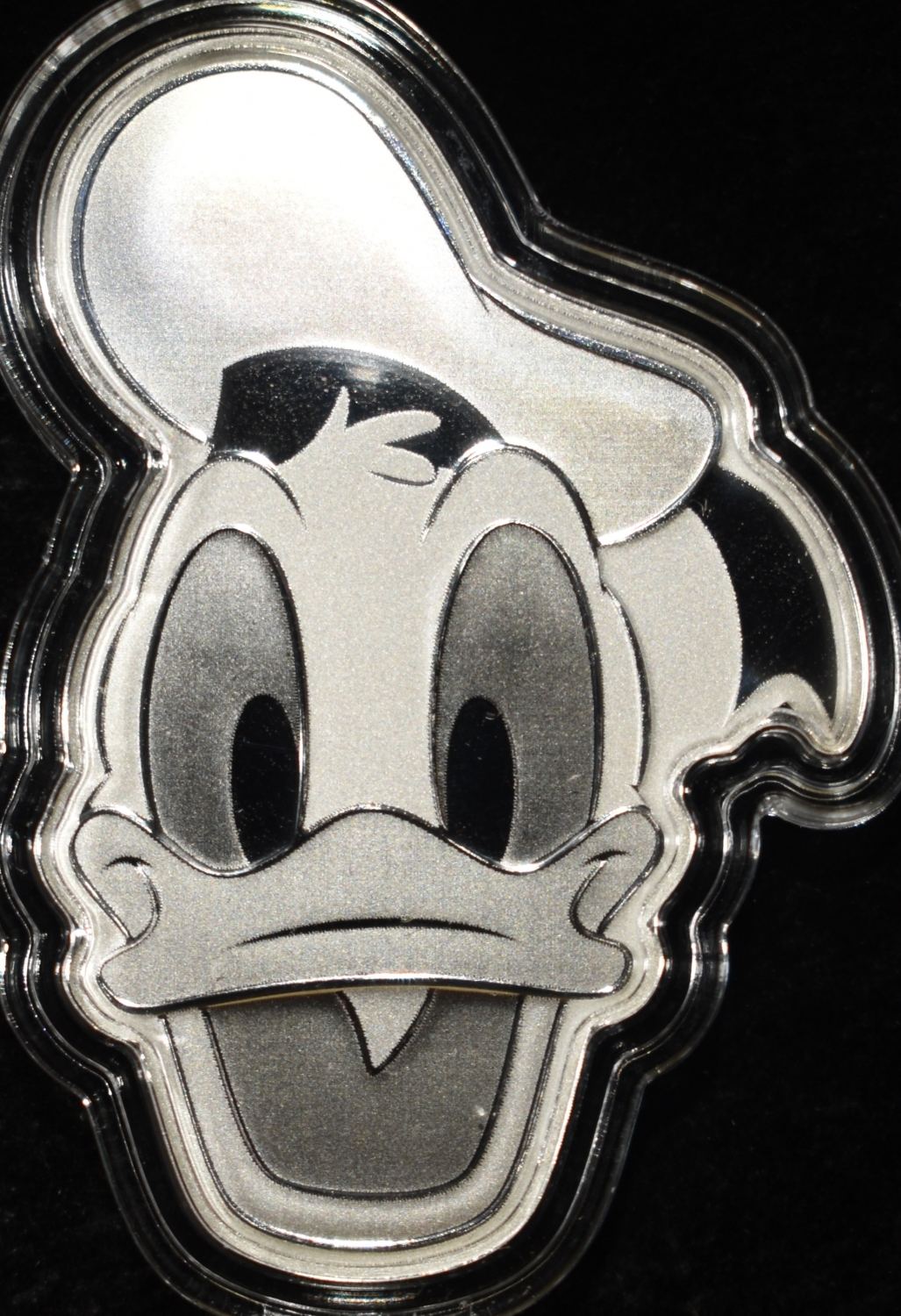 DONALD DUCK 1/2 OZ .999 SILVER