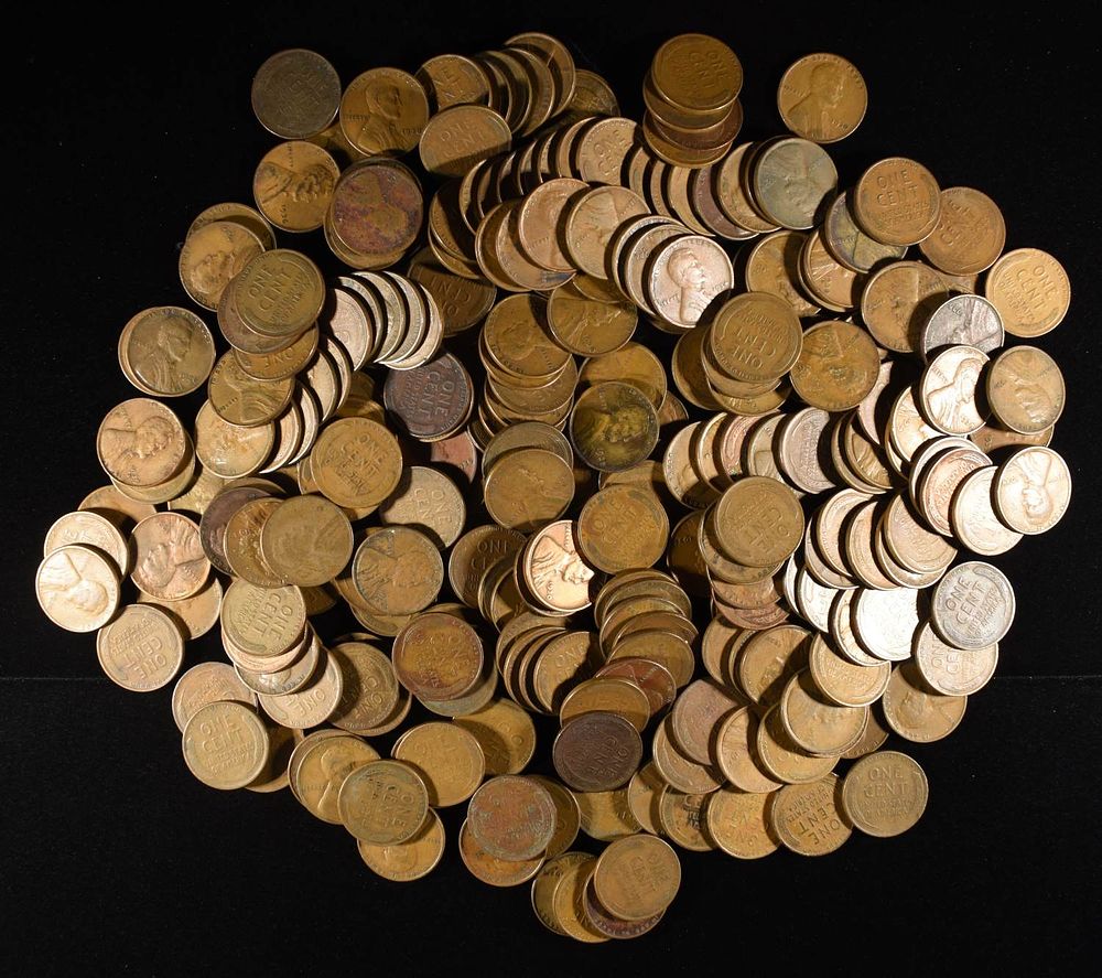 (250) WHEAT CENTS FROM THE 1930'S. ESTIMATE $100 - $120.