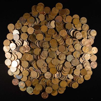 (500) 40'S & 50'S WHEAT CENTS. WEEKLY COIN & CURRENCY AUCTIONS ESTIMATE $90 - $130.