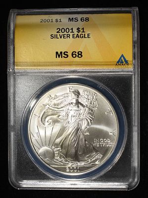 2001 AMERICAN SILVER EAGLE ANACS MS68. WEEKLY COIN & CURRENCY AUCTIONS ESTIMATE $100 - $150.