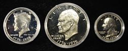 1976 SILVER 3 COIN PROOF SET. CHECK OUT OUR UPCOMING AUCTIONS ESTIMATE $75 - $100.Image - 1