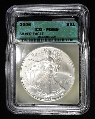 2006 AMERICAN SILVER EAGLE ICG MS69. WEEKLY COIN & CURRENCY AUCTIONS ESTIMATE $120 - $170.