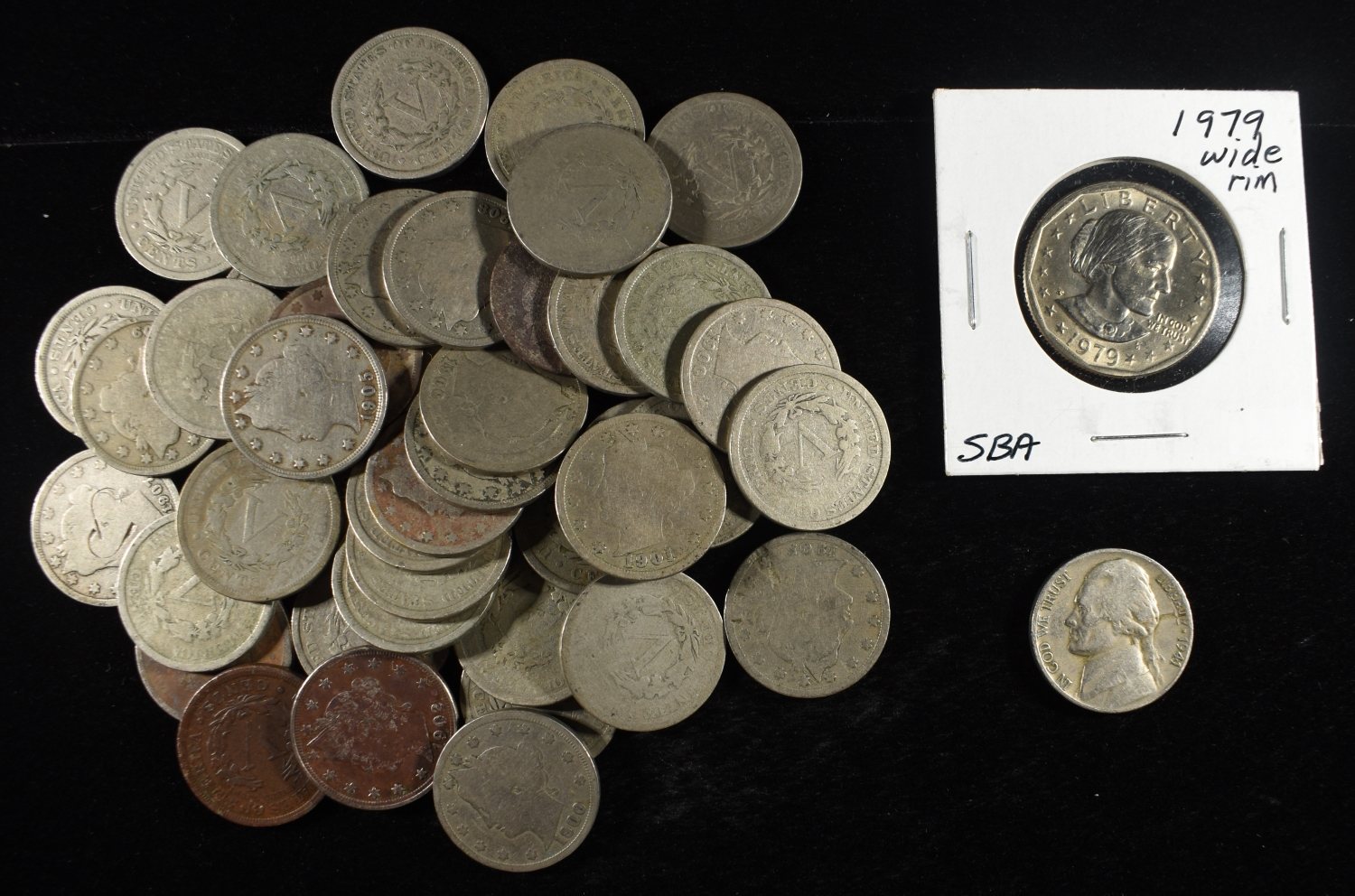 (43) 'V' NICKELS, 1941 JEFFERSON 5C & 1979 SBA $1