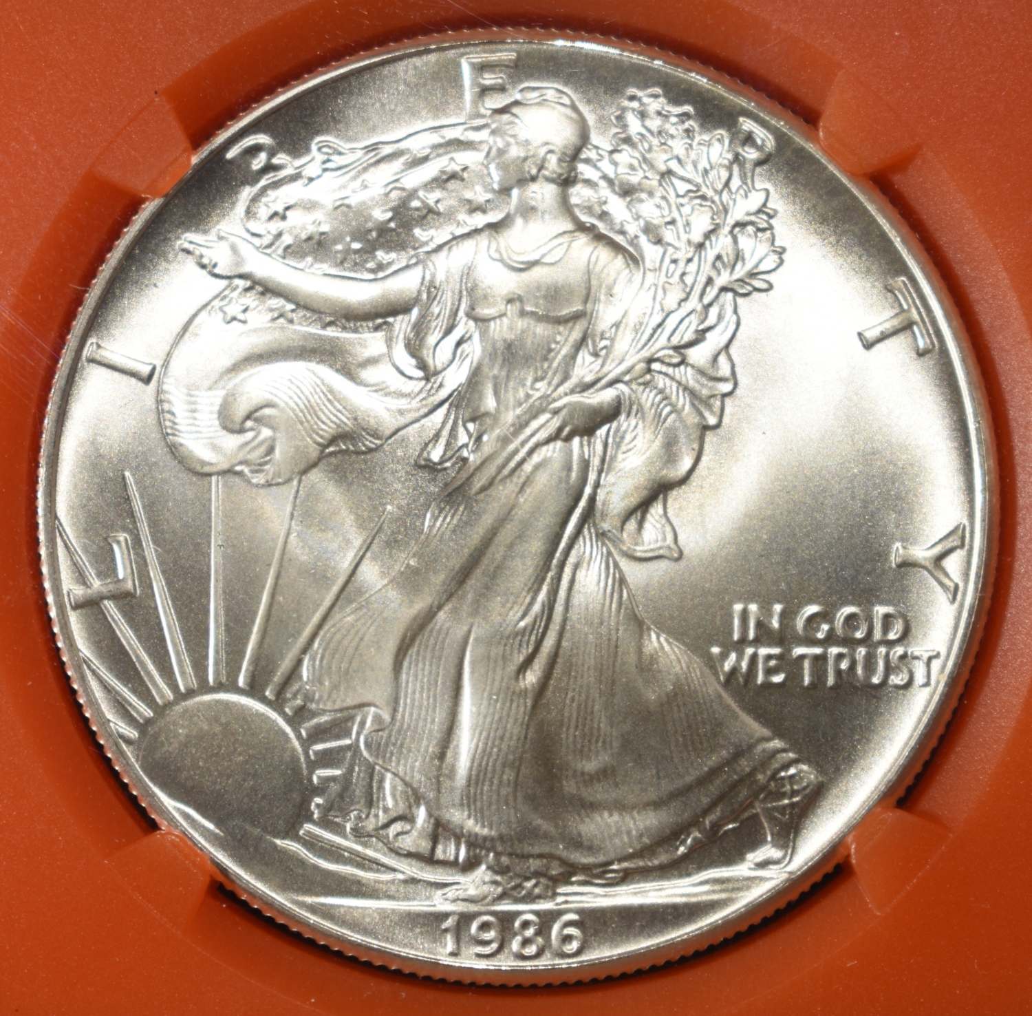 1986 (S) AMERICAN SILVER EAGLE NGC MS69