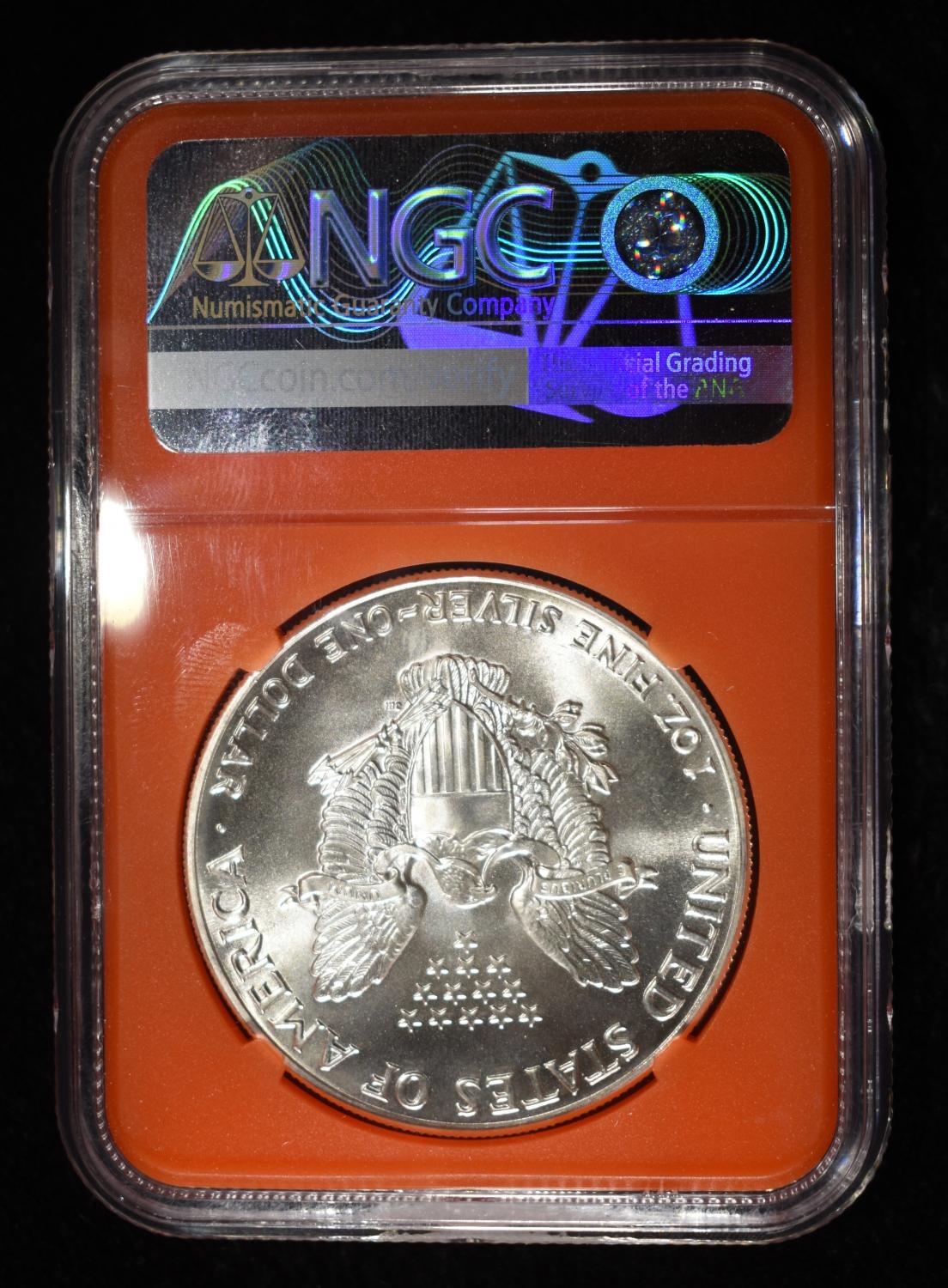 1986 (S) AMERICAN SILVER EAGLE NGC MS69