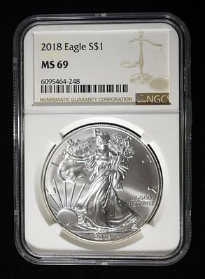 2018 AMERICAN SILVER EAGLE NGC MS69. LEADERS IN ON-LINE AUCTIONS ESTIMATE $100 - $150.