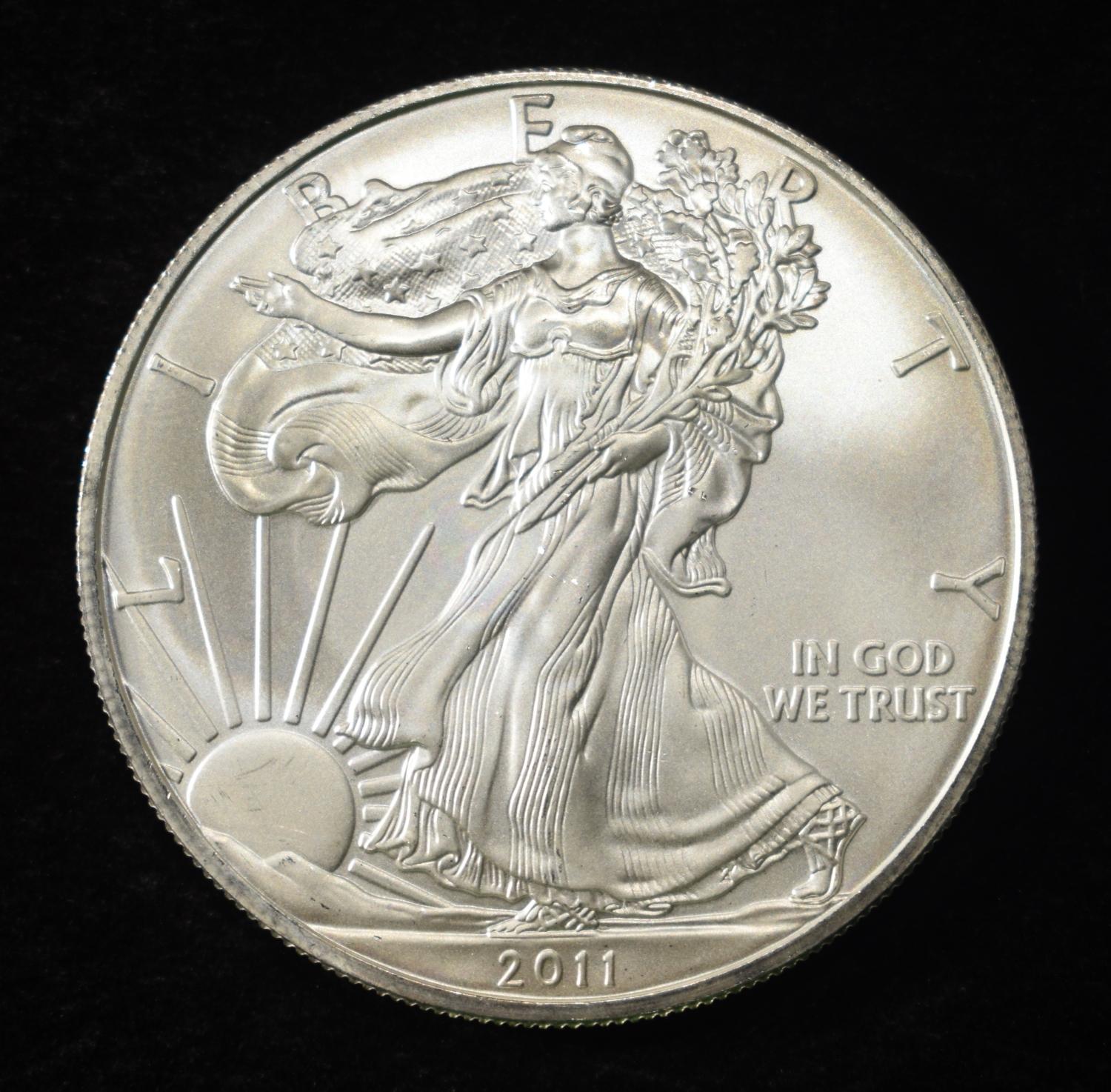 2011 AMERICAN SILVER EAGLE