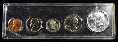 1969 PROOF SET. CHECK OUT OUR UPCOMING AUCTIONS ESTIMATE $60 - $80.