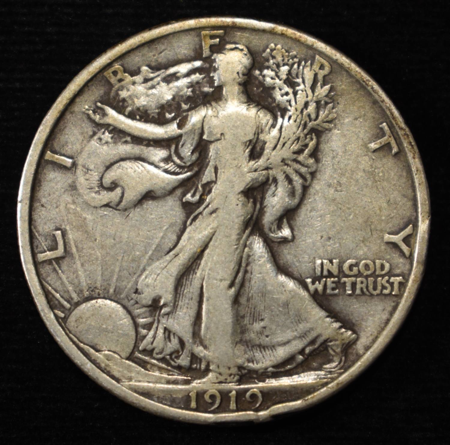 1919 WALKING LIBERTY HALF VF