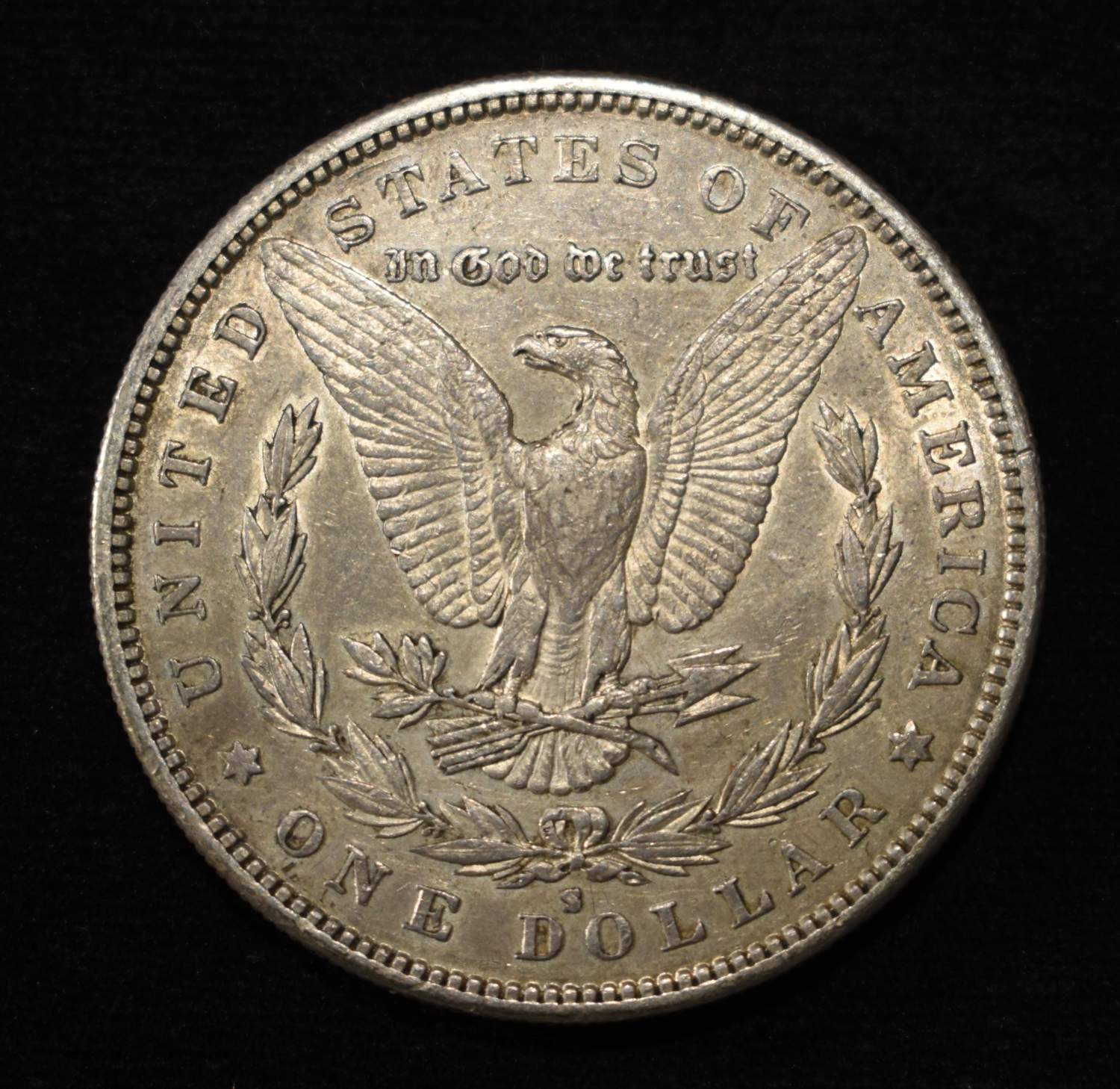 1883-S MORGAN DOLLAR AU
