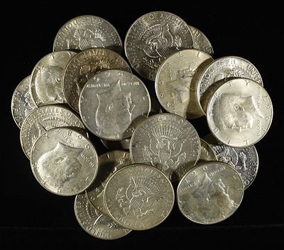 (20) 40% SILVER KENNEDY HALF DOLLARS. TOP RATED AUCTION HOUSE ESTIMATE $340-$390.
