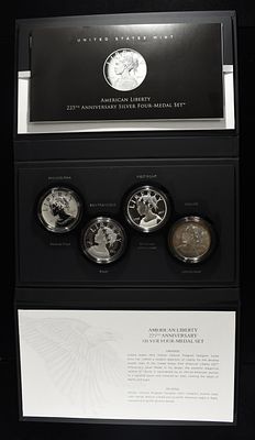 AMERICAN LIBERTY 225TH ANNIV SILVER FOUR MEDAL SET. TOP RATED AUCTION HOUSE ESTIMATE $400 - $450.