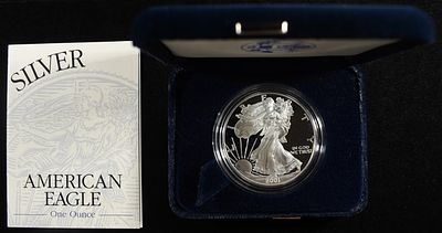 2001-W AMERICAN SILVER EAGLE PROOF. WEEKLY COIN & CURRENCY AUCTIONS ESTIMATE $100 - $150.