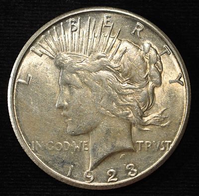 1923-S PEACE DOLLAR AU. WEEKLY COIN & CURRENCY AUCTIONS ESTIMATE $75 - $100.