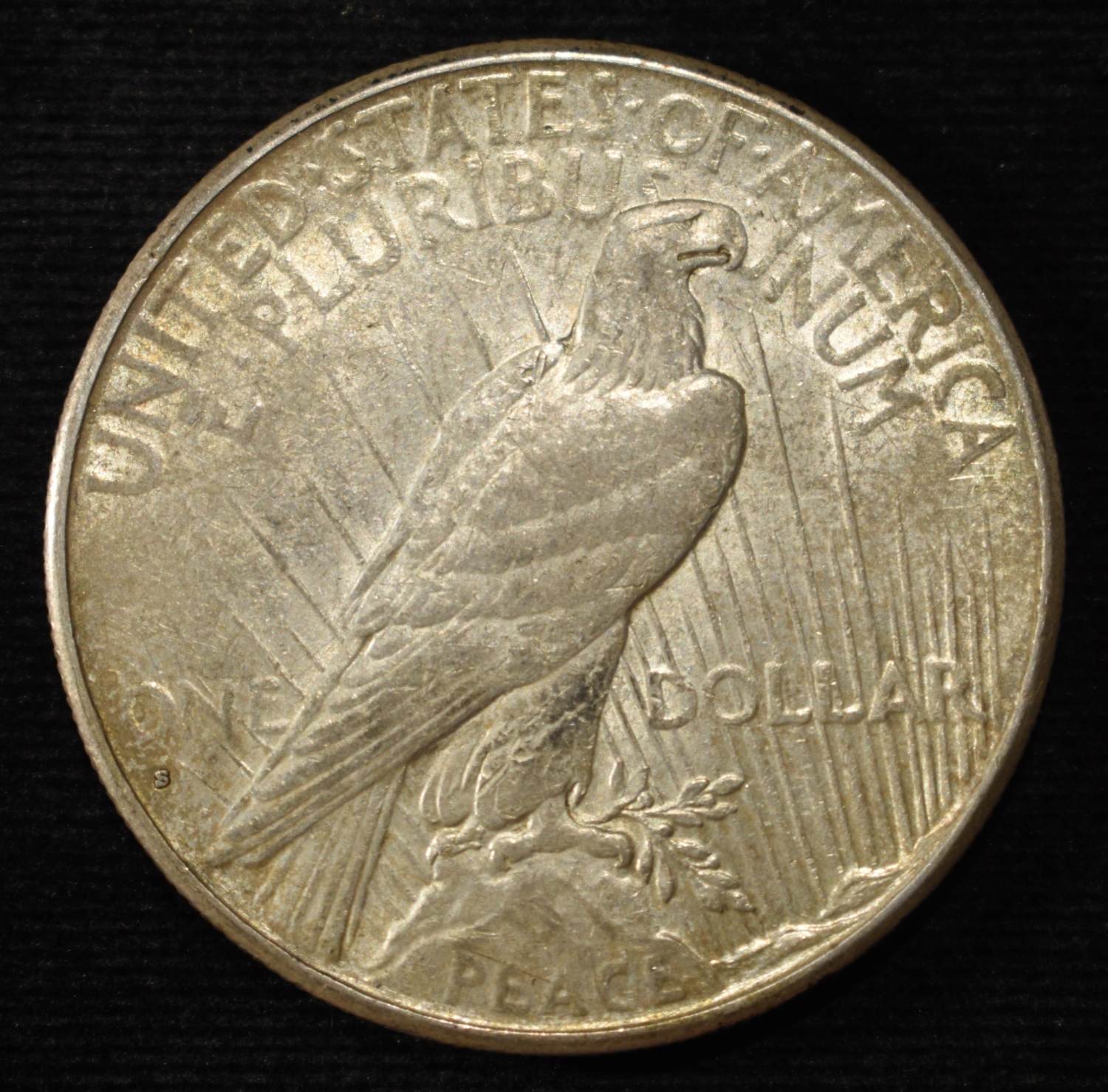 1928-S PEACE DOLLAR AU